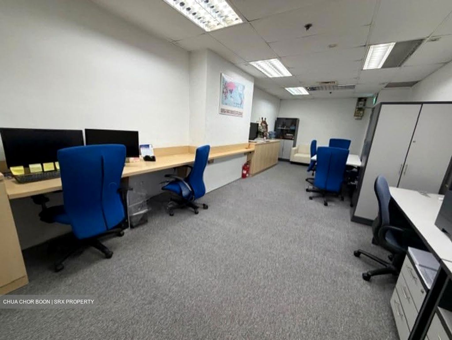 International Plaza (D2), Office #618747091